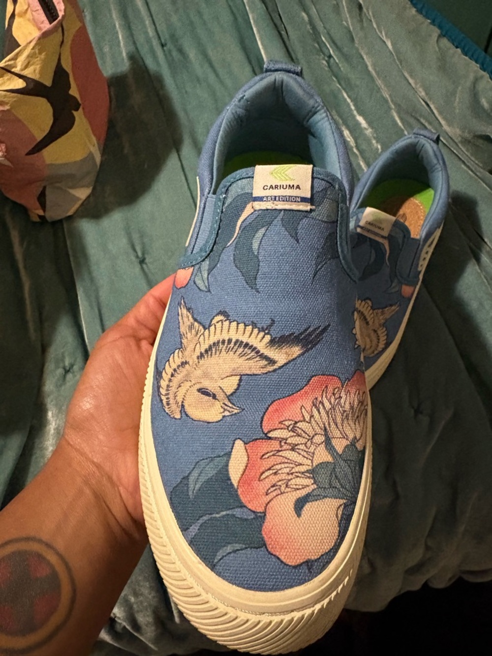 Limited Edition Cariuma Hokusai peony print sneakers - Picture 2 of 5